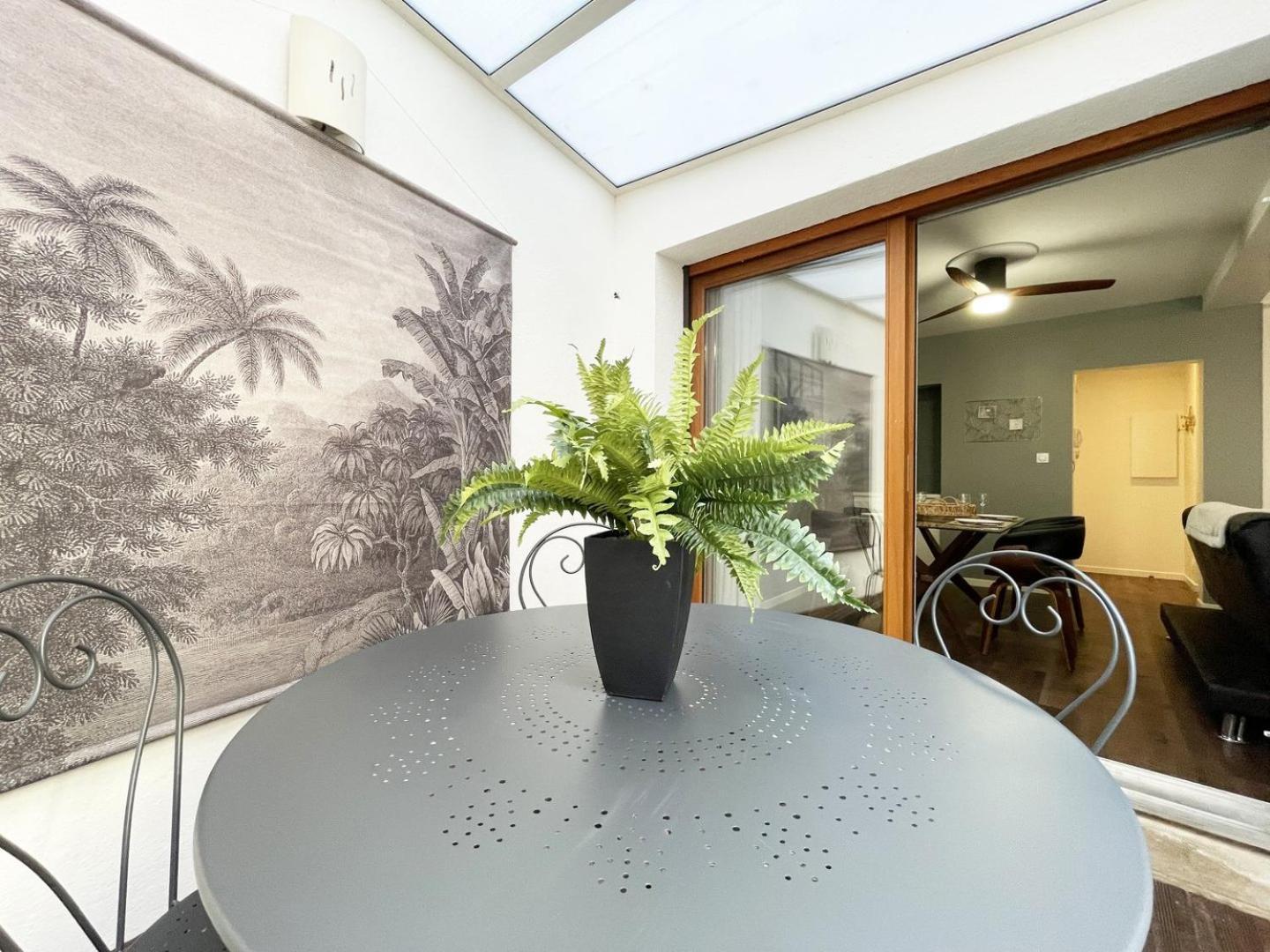 Le Patio De La Reine Berthe - Parking Included Apartment Chartres Exterior photo